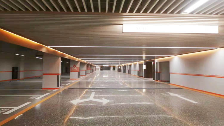 永威上和院地下车库